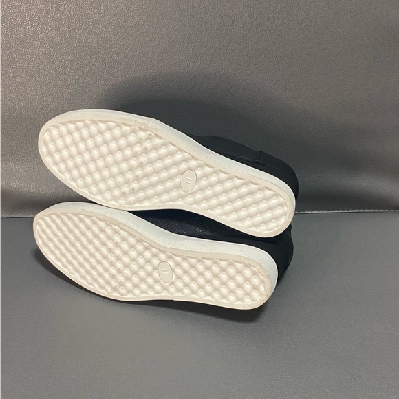 NWT JOURNEE COLLECTION WEDGE SNEAKERS - Picture 5 of 6